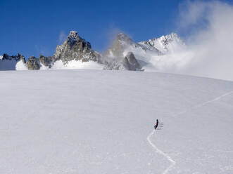 Reihe von Wanderern, Galcier du Trient, Mont-Blanc-Massiv, Schweiz, - ALRF01707