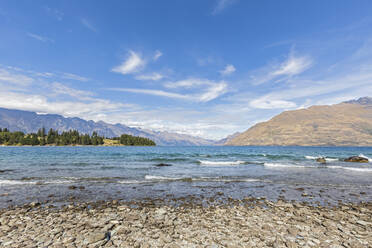 Neuseeland, Ozeanien, Südinsel, Otago, Queenstown, Landschaft mit Wakatipu-See - FOF11817