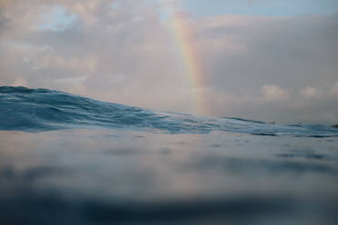 Regenbogen, Bali, Indonesien - KNTF04324