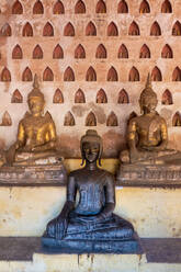 Wat Si Saket, eine Sammlung von Statuen in Wandnischen, Vientiane, Laos - MINF13605
