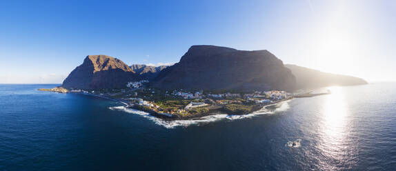 Spain, Canary Islands, La Gomera, Valle Gran Rey, Aerial view of coast and sea on sunny day - SIEF09509