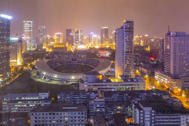 Blick auf das Tianfu Expo Center bei Nacht, Chengdu, Provinz Sichuan, Volksrepublik China, Asien - RHPLF13812