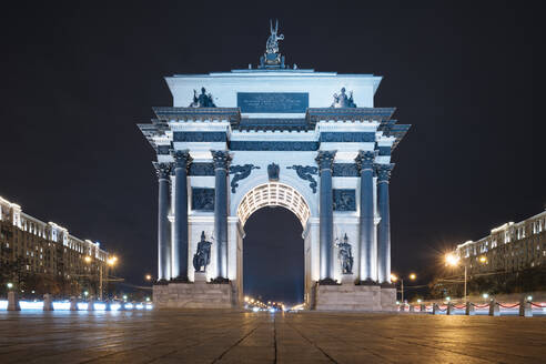 Moskauer Siegestor bei Nacht, Moskau, Gebiet Moskau, Russland, Europa - RHPLF13839