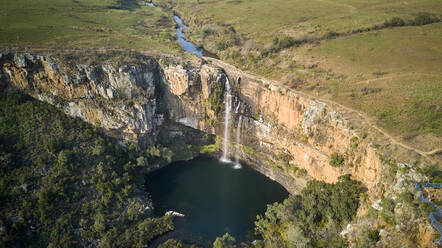 Südafrika, Mpumalanga, Luftaufnahme der Mac-Mac-Fälle - VEGF01569