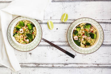 Fried basmati rice with broccoli and shrimp, chilli, coriander, lime, ginger - LVF08601