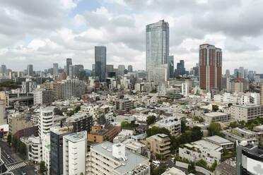 View of the Fukuoka cityscape from a rooftop terrace. - MINF13708