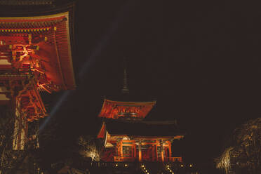 Tempel bei Nacht - JOHF08490