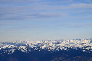 Schweiz, Appenzell, Luftaufnahme der schneebedeckten Alpen - ELF02140