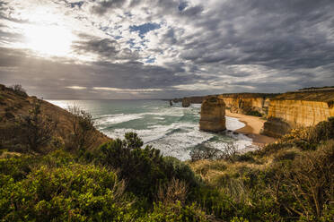 Blick auf die australische Küste bei den zwölf Aposteln - CAVF75003