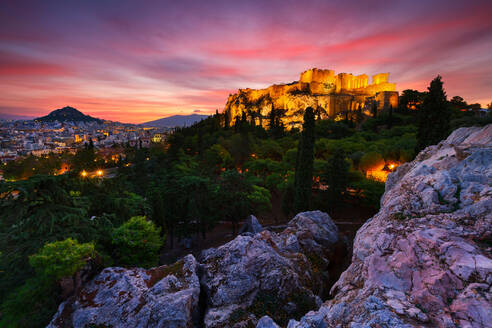 Akropolis und Blick auf Athen vom Areopag-Hügel aus. - CAVF75457