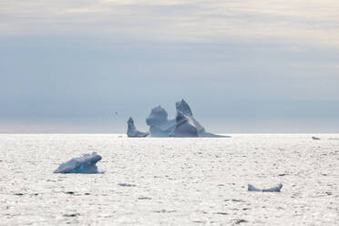 Eisbergbildung im Atlantischen Ozean Grönland - HOXF05121