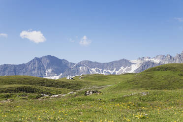 Switzerland, St Gallen Canton, Glarus Alps, Panoramic hiking trail in the Tectonic Arena Sardona - GWF06474