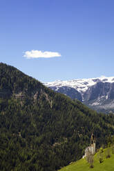 Panoramablick auf die Berge im Gadertal, Südtirol, Italien - PSTF00605