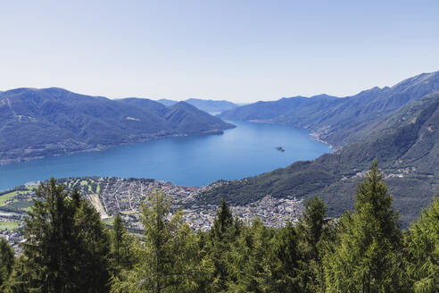 Blick vom Gipfel der Cimetta auf den Lago Maggiore, Locarno, Tessin, Schweiz - GWF06492