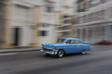 Vintage car on the street, Havana, Cuba - PAF01938