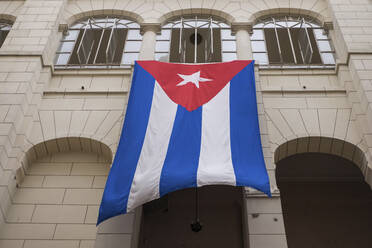 Kubanische Flagge im Revolutionsmuseum, Havanna, Kuba - PAF01940