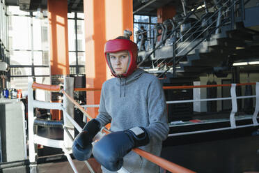 Portrait of a female boxer in gym - VPIF02095