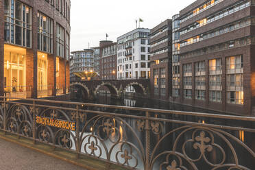 Germany, Hamburg, View of city canal from Stadthausbrucke bridge - KEBF01499