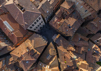 Luftaufnahme der Stadt Siena, Italien - AAEF06446