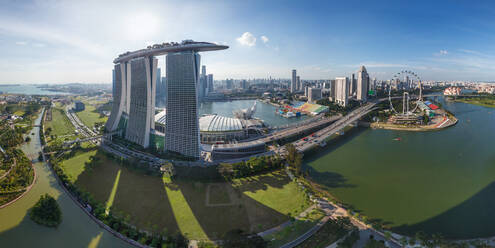 Panoramic aerial view of the Marina Bay Sands, Singapore - AAEF06610