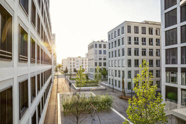 Modernes Wohnhochhaus in München, Deutschland - MAMF01232