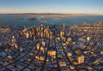 Luftaufnahme der Stadt San Francisco, Kalifornien, USA - AAEF06930