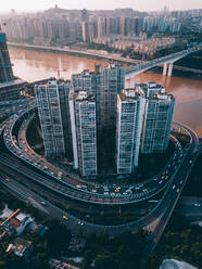 Luftaufnahme von Yuzhong City, Chongqing, China - AAEF07155