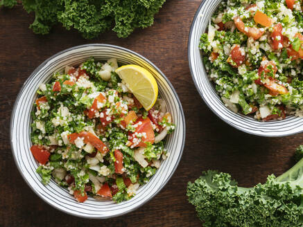 Variation des traditionellen Tabbouleh-Salats mit Grünkohl anstelle von Petersilie - HAWF01018