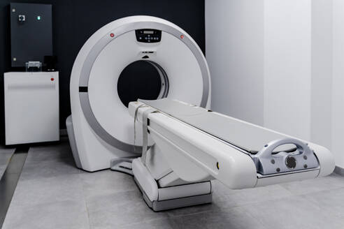 Kernspintomograph in der Tierklinik - DLTSF00586