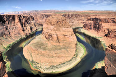 Horseshoe Bend und der Colorado River bei Page, Arizona - CAVF76349