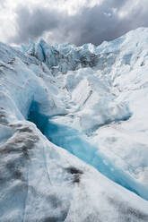 Blick auf den blauen See des Perito Moreno Gletschers - CAVF76375