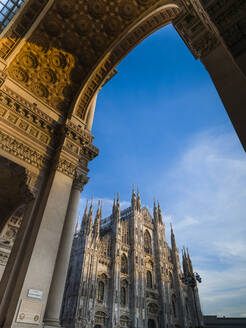 Piazza del Duomo in Mailand, Italien - CAVF76658