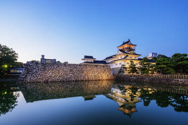 Schloss Toyama (Schloss Azumi), erbaut 1543, Toyama, Präfektur Toyama, Honshu, Japan, Asien - RHPLF13968