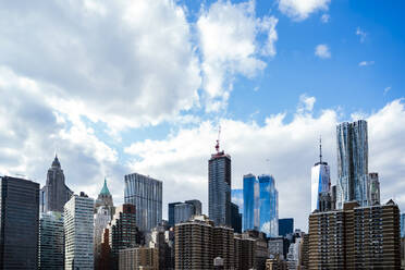 View of the New York skyline from the Brooklyn Bridge - CAVF77102