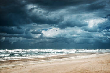 Scenic View Of Sea Against Cloudy Sky - EYF00728