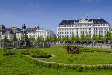 Denmark, Copenhagen, Kongens Nytorv square with Hotel dAngleterre in background - LBF02937