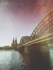 Germany, North Rhine-Westphalia, Cologne, Hohenzollern Bridge with Cologne Cathedral in background - GWF06566