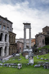 Italien, Rom, Tempel des Apollo Sosianus und Theater des Marcellus - HLF01221