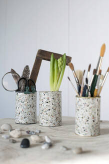 DIY cans decorated with terrazzo adhesive tape - GISF00552