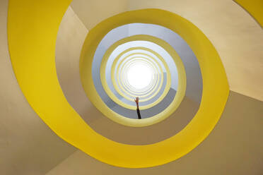 Low Angle View Of Spiral Staircase In Building - EYF01201