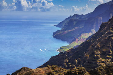 Pali Meeresklippen, Napali-Küste, Kokee State Park, Insel Kauai, Hawaii, Vereinigte Staaten von Amerika, Nordamerika - RHPLF14095