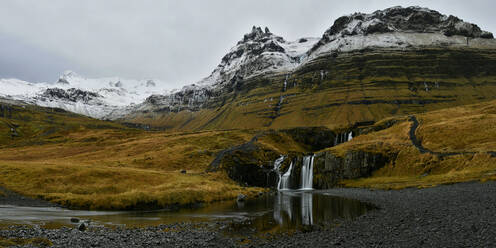 Wasserfall Kirkjufellsfoss, Island, Polarregionen - RHPLF14249