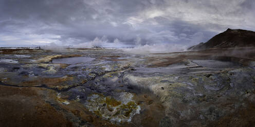 Schlammtöpfe im Thermalgebiet von Hverir, Island, Polarregionen - RHPLF14267