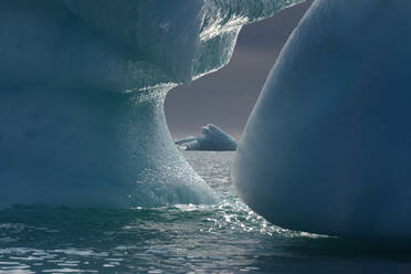 Eisberge, Nunavut und Nordwest-Territorien, Kanada, Nordamerika - RHPLF14536