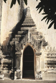 Außenansicht des Thatbyinnyu-Tempels in Bagan, Myanmar - CAVF77170