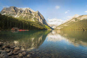 Lake Louise Spiegelung Banff Alberta Kanada - CAVF77379