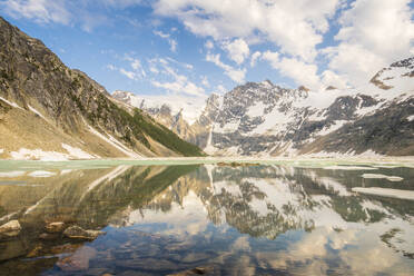 Lake of the Hanging Glacier - CAVF77381