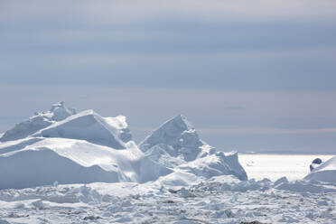 Sonnig schmelzende Polargletscher Atlantischer Ozean Grönland - HOXF05714