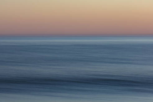 Meereslandschaft, Blick auf den Horizont über die Wasseroberfläche. - MINF14371