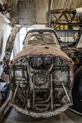 Cockpit Überreste eines alten Flugzeugcockpits - CAVF77727